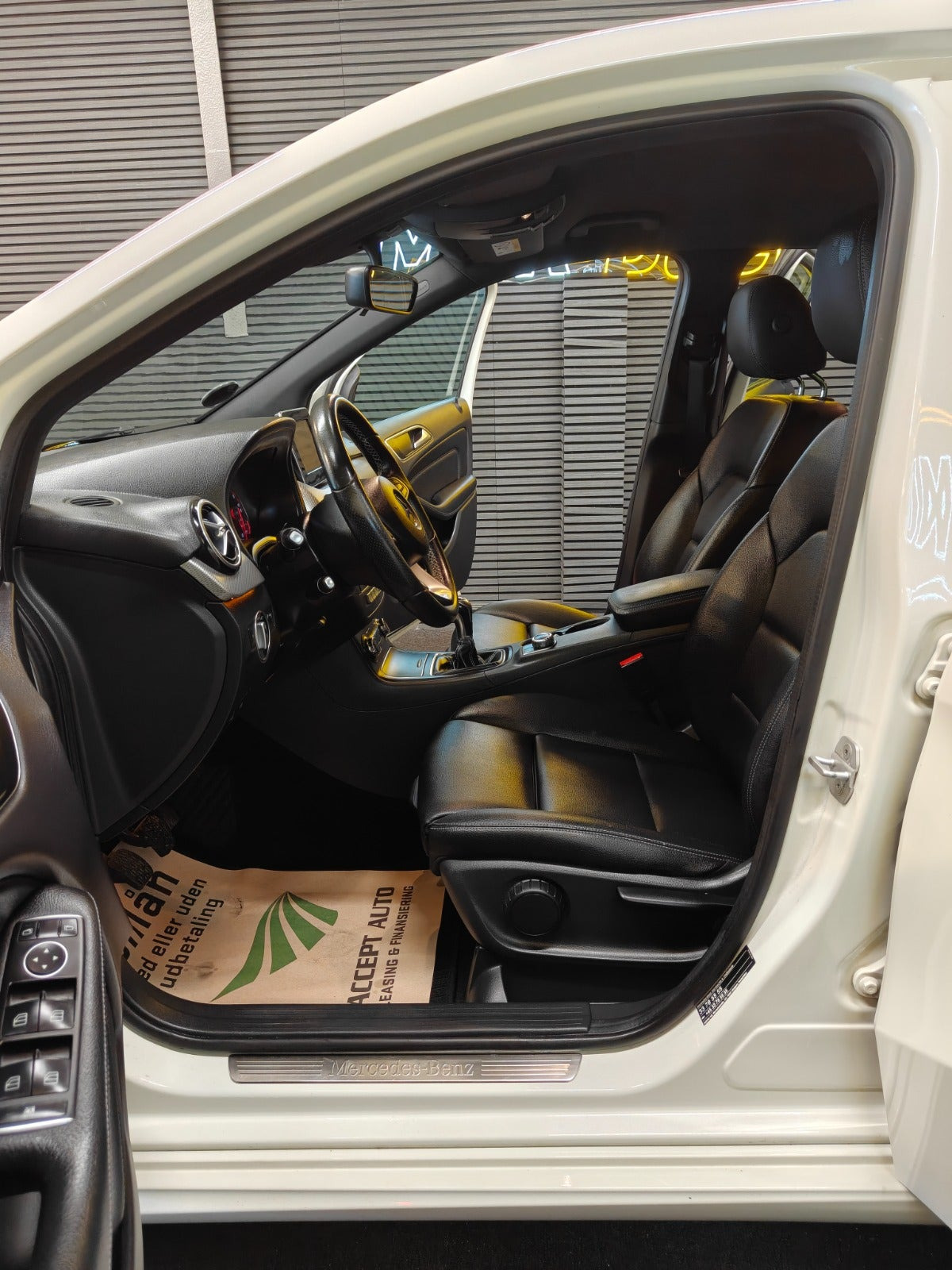undefined Mercedes B180 d fra 2016