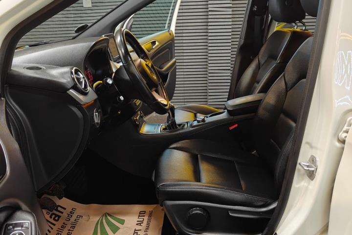 undefined Mercedes B180 d fra 2016