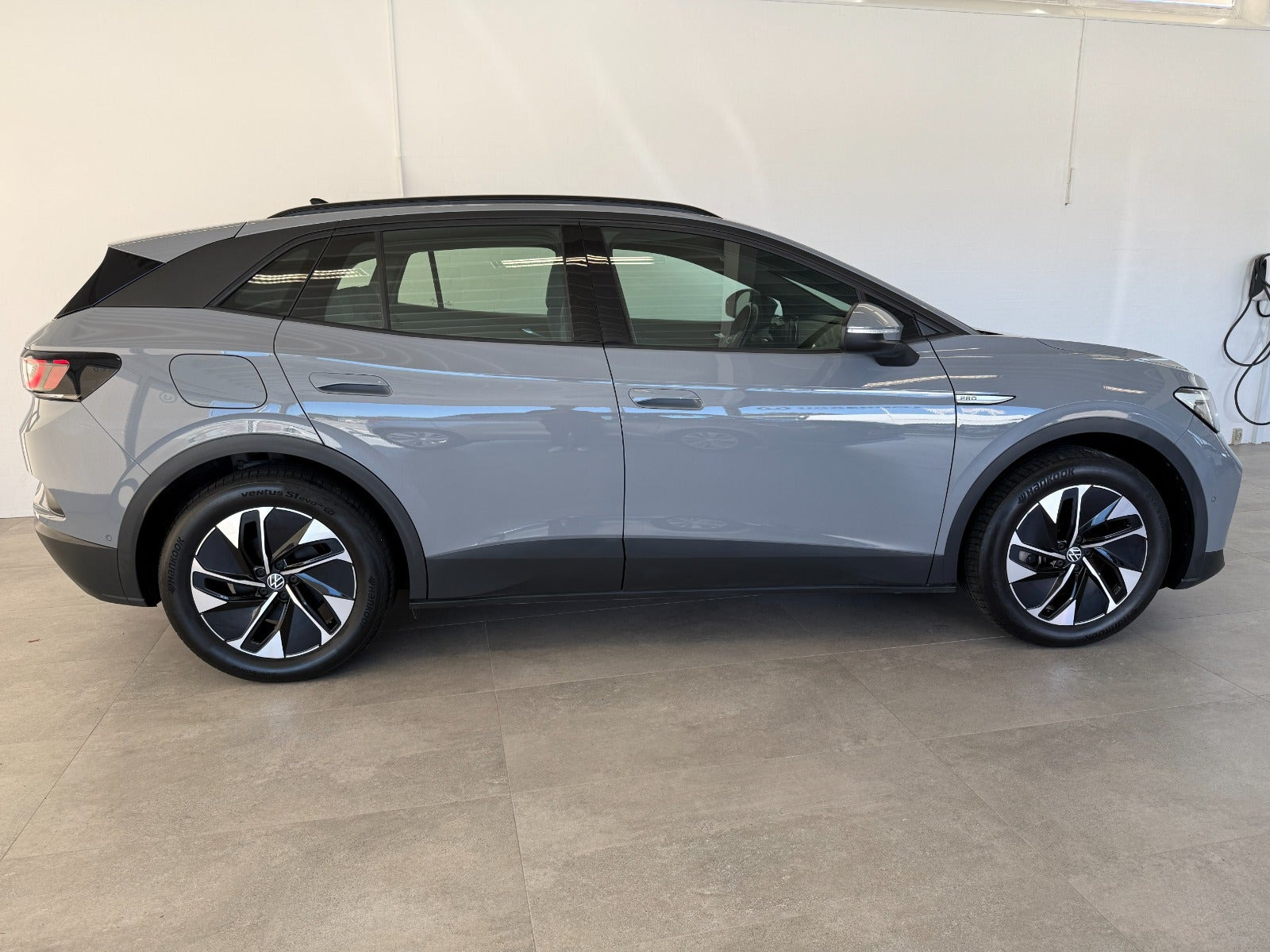 Grå VW ID.4 fra 2023