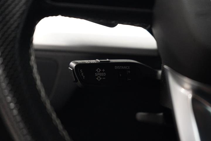 Grå Audi Q5 fra 2021