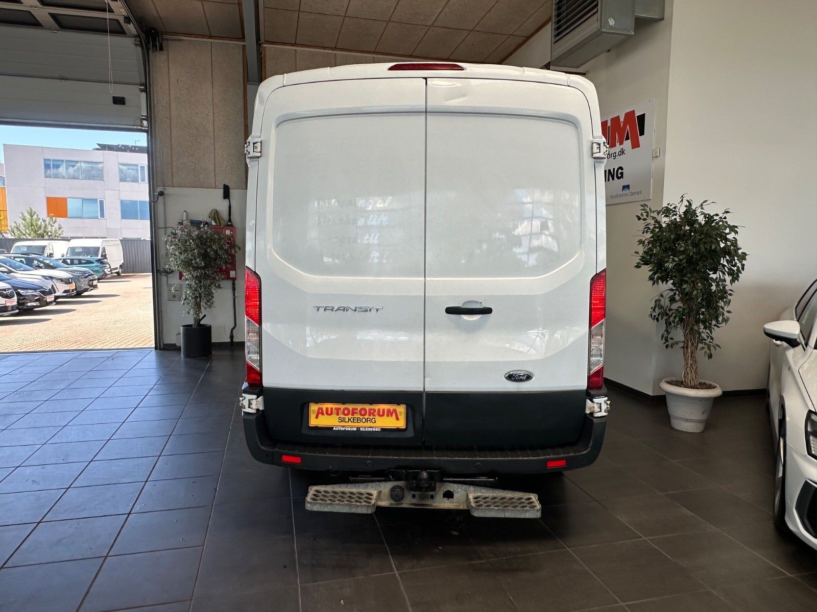 Hvid Ford Transit 350 L3 Van fra 2017