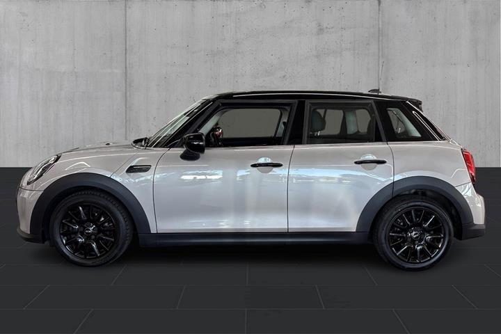 Grå Mini Cooper fra 2023