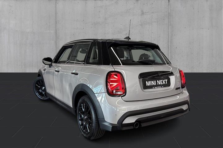 Grå Mini Cooper fra 2023