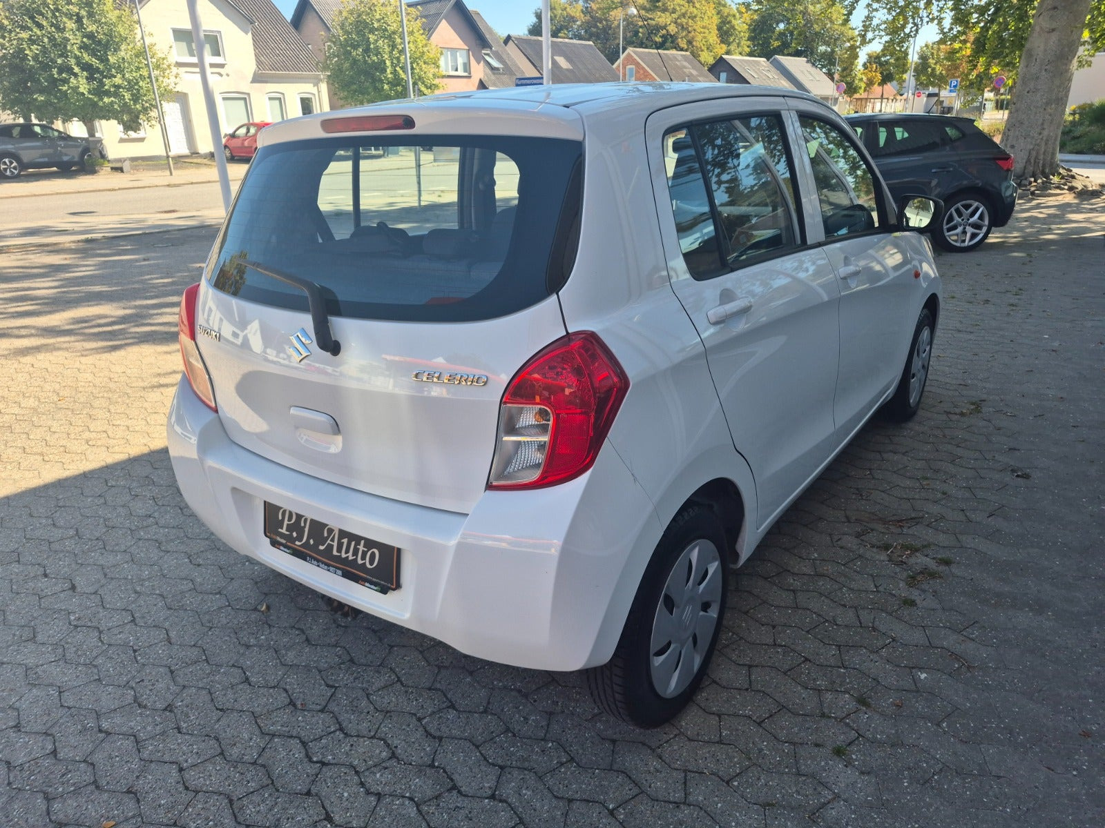Hvid Suzuki Celerio fra 2015