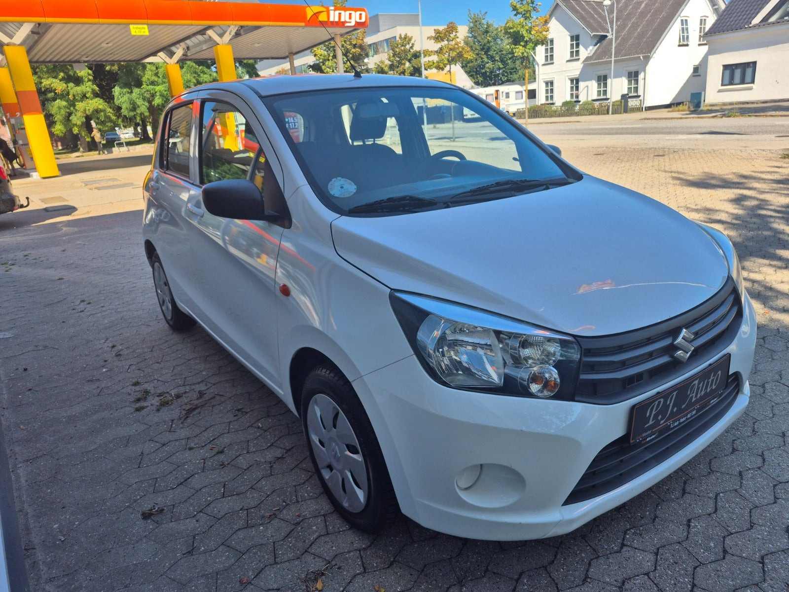 Hvid Suzuki Celerio fra 2015