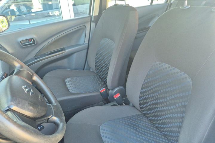 Hvid Suzuki Celerio fra 2015