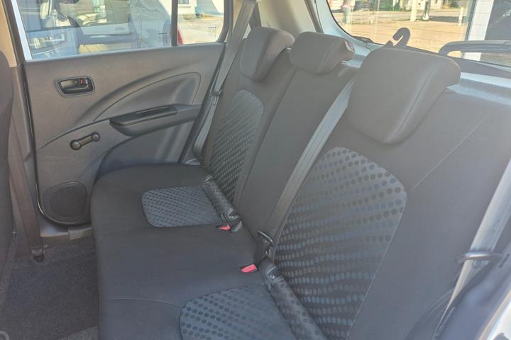 Hvid Suzuki Celerio fra 2015