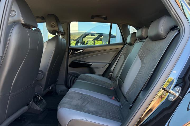 Sort VW ID.4 fra 2023