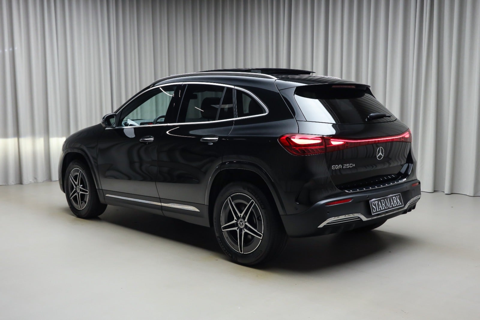 Sort Mercedes EQA250+ fra 2026