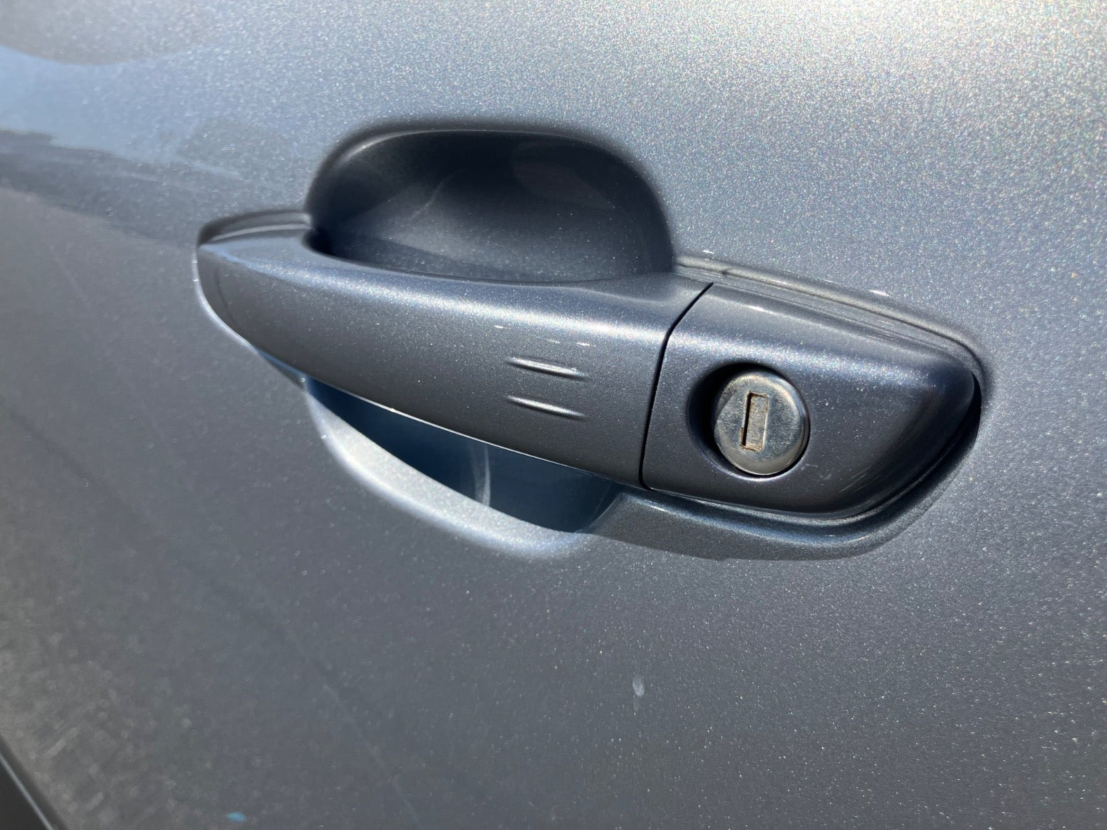 Grå Citroën ë-C4 fra 2024