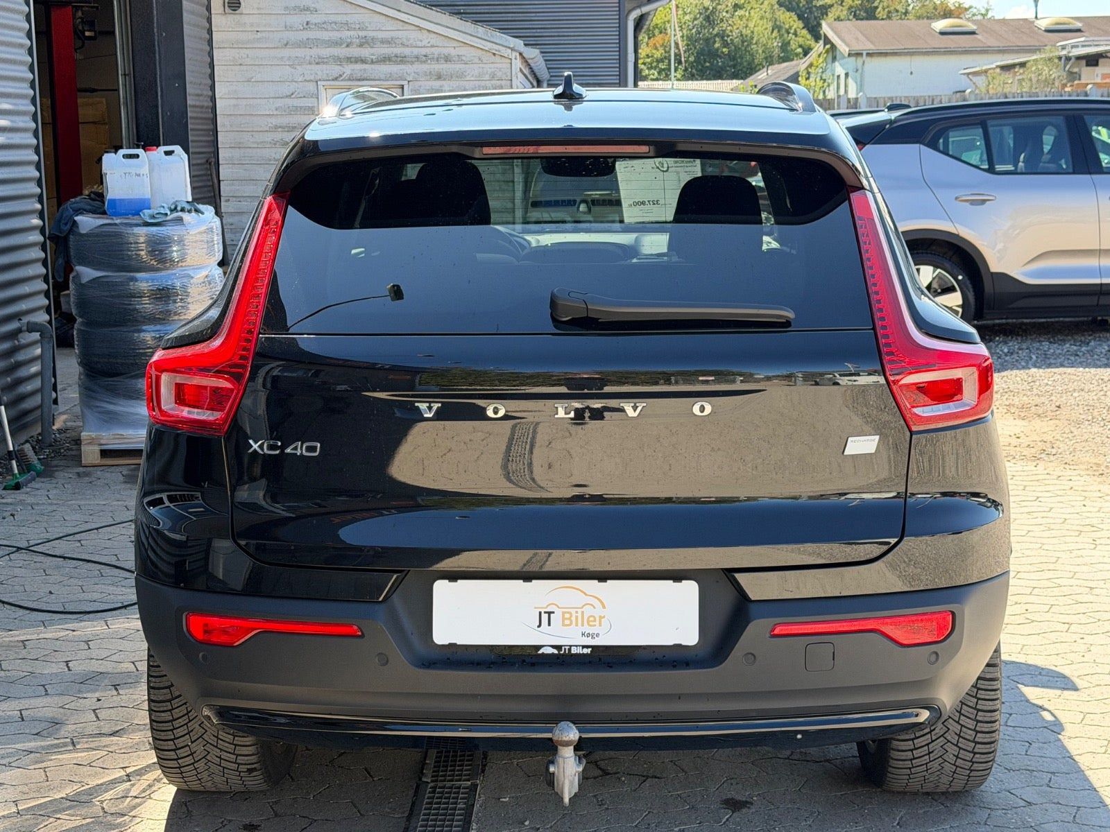 Sort Volvo XC40 fra 2024