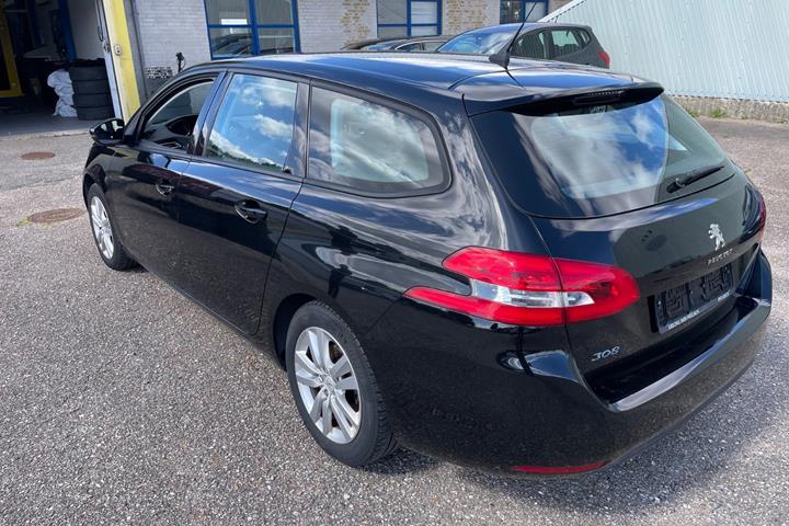 Sort Peugeot 308 fra 2015