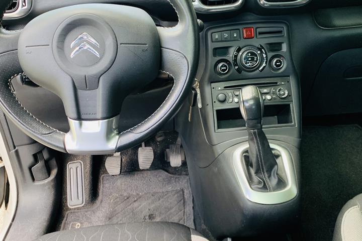 Hvid Citroën C3 Picasso fra 2015