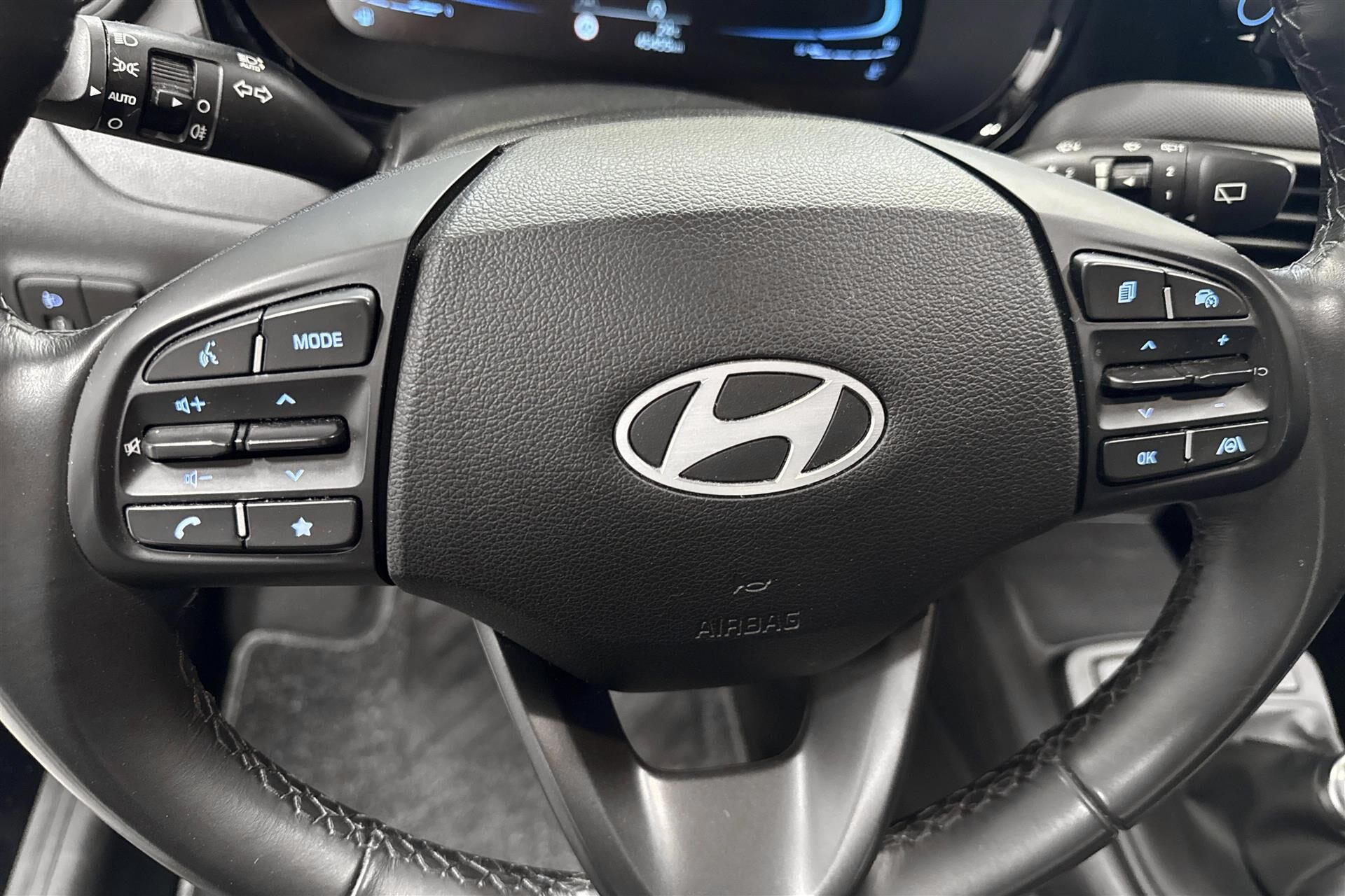 Sort Hyundai i10 fra 2024