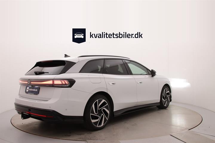 Hvid VW ID.7 fra 2024