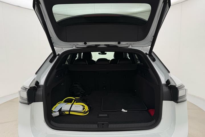 Hvid VW ID.7 fra 2024