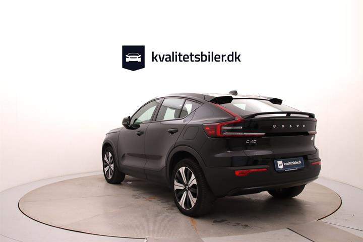Sort Volvo C40 fra 2023