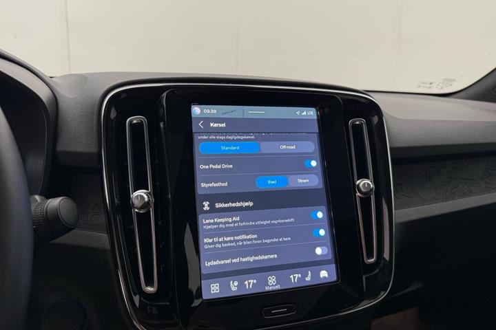 Sort Volvo C40 fra 2023
