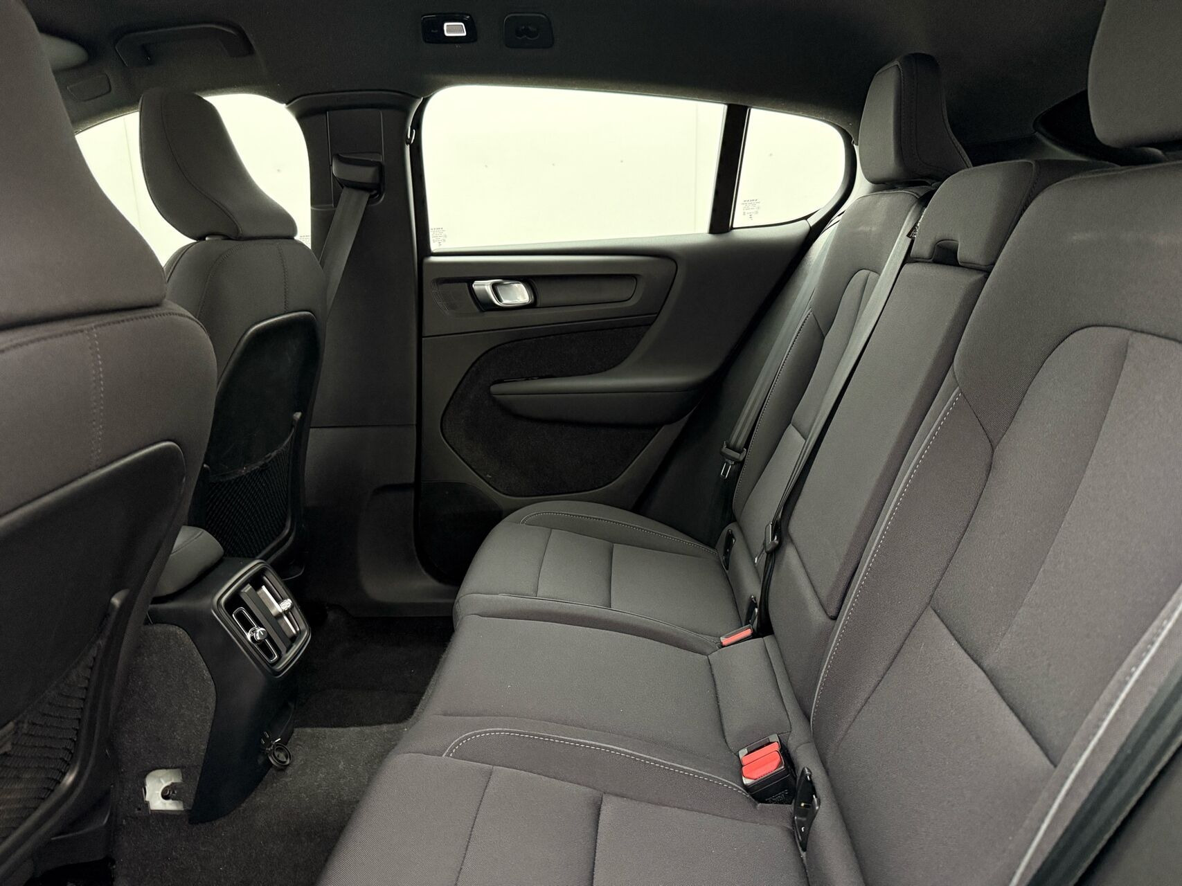 Sort Volvo C40 fra 2023