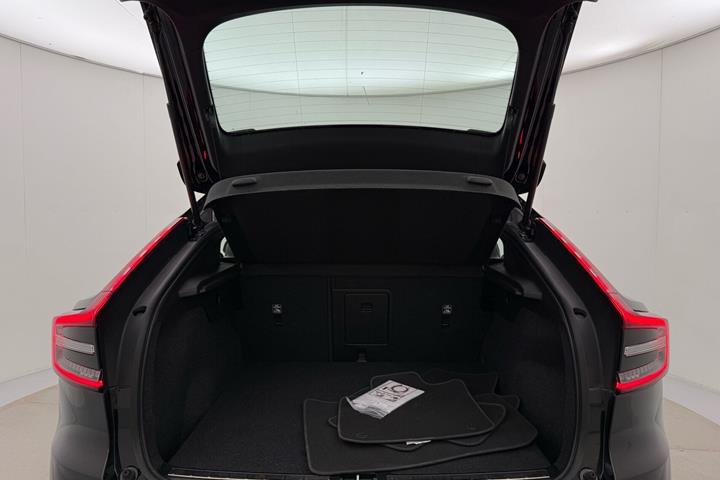 Sort Volvo C40 fra 2023