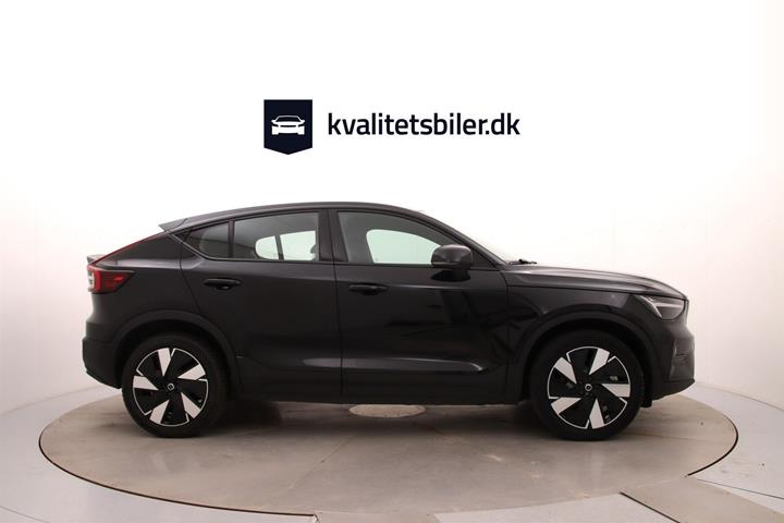 Sort Volvo C40 fra 2023