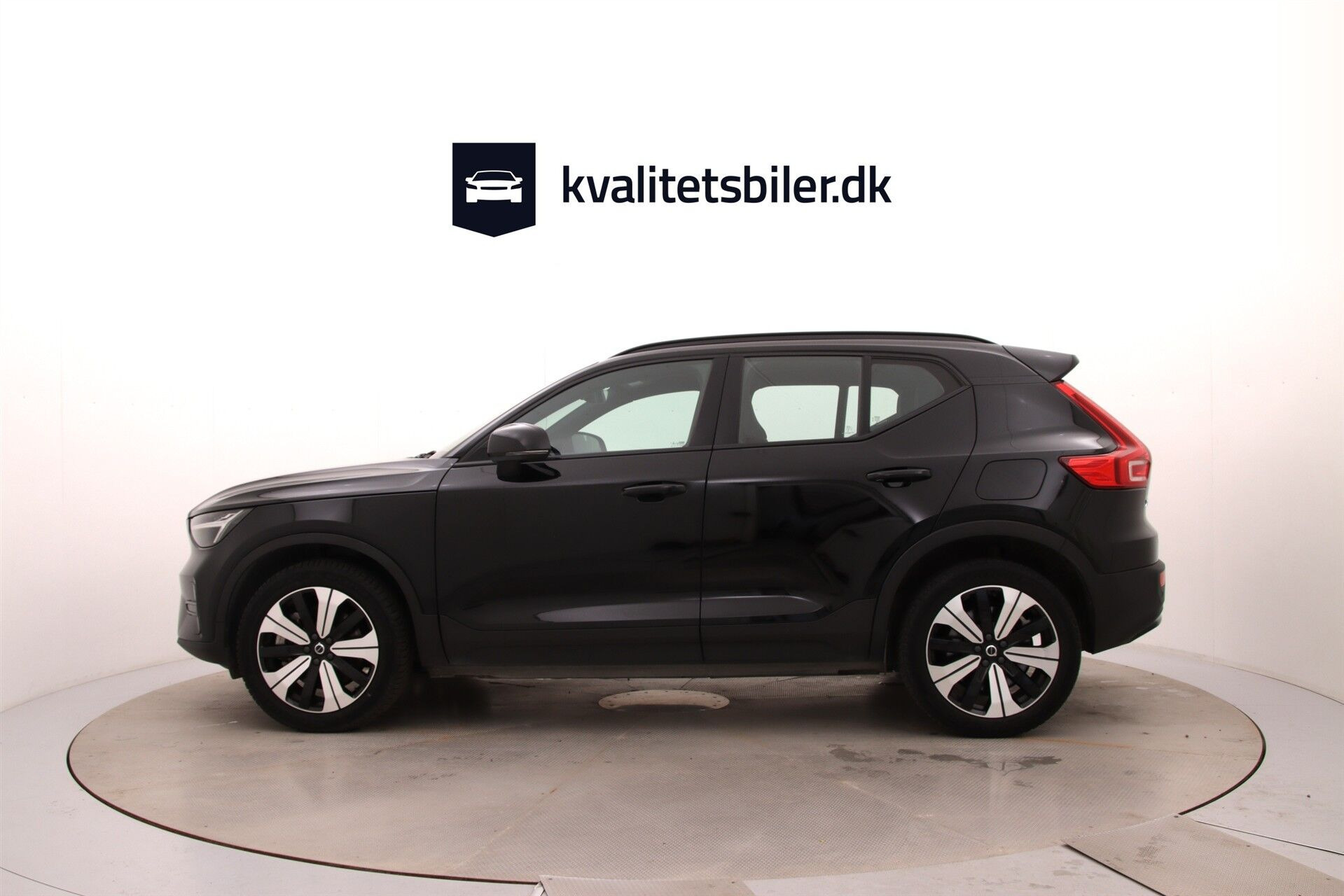 Sort Volvo XC40 fra 2022