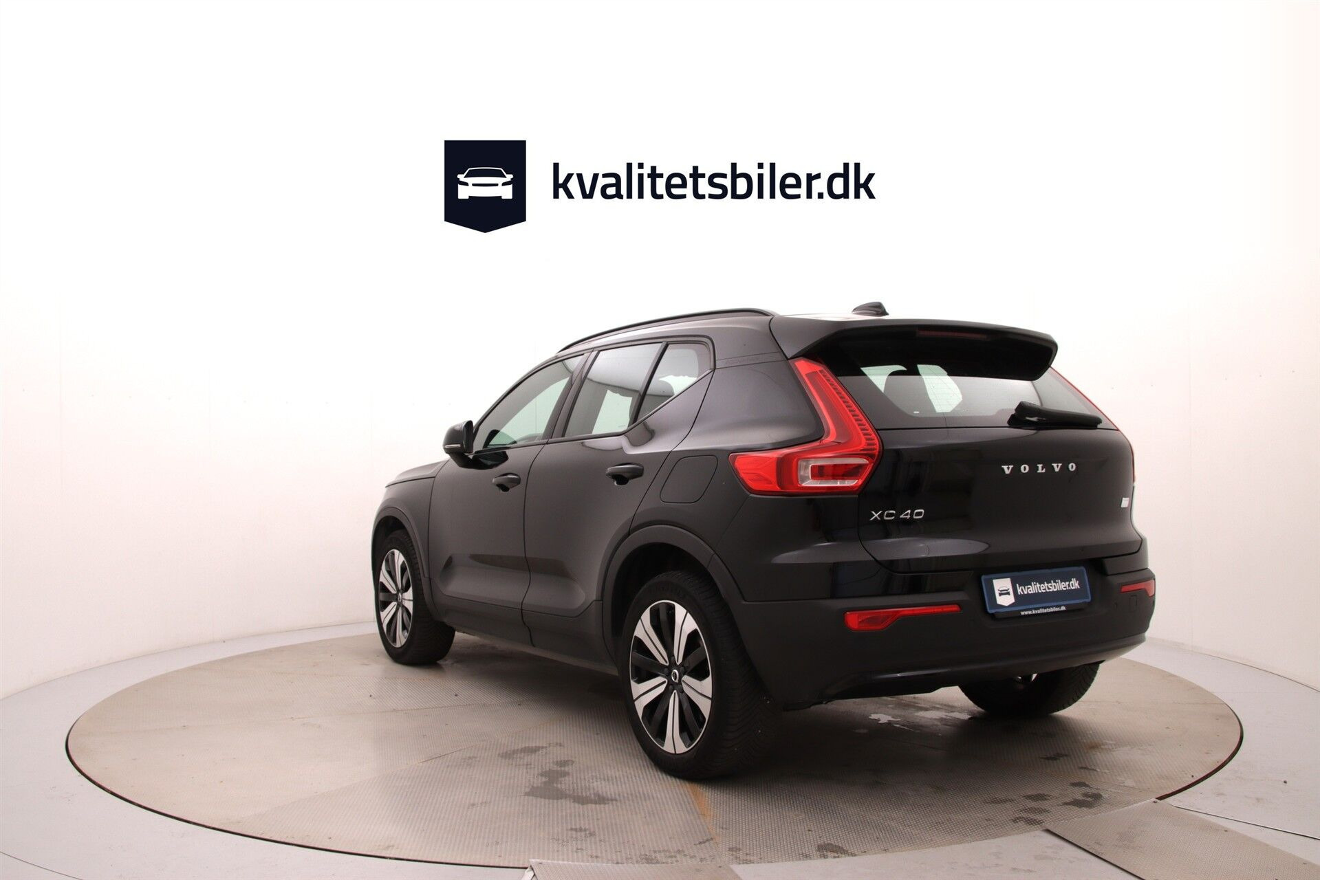 Sort Volvo XC40 fra 2022