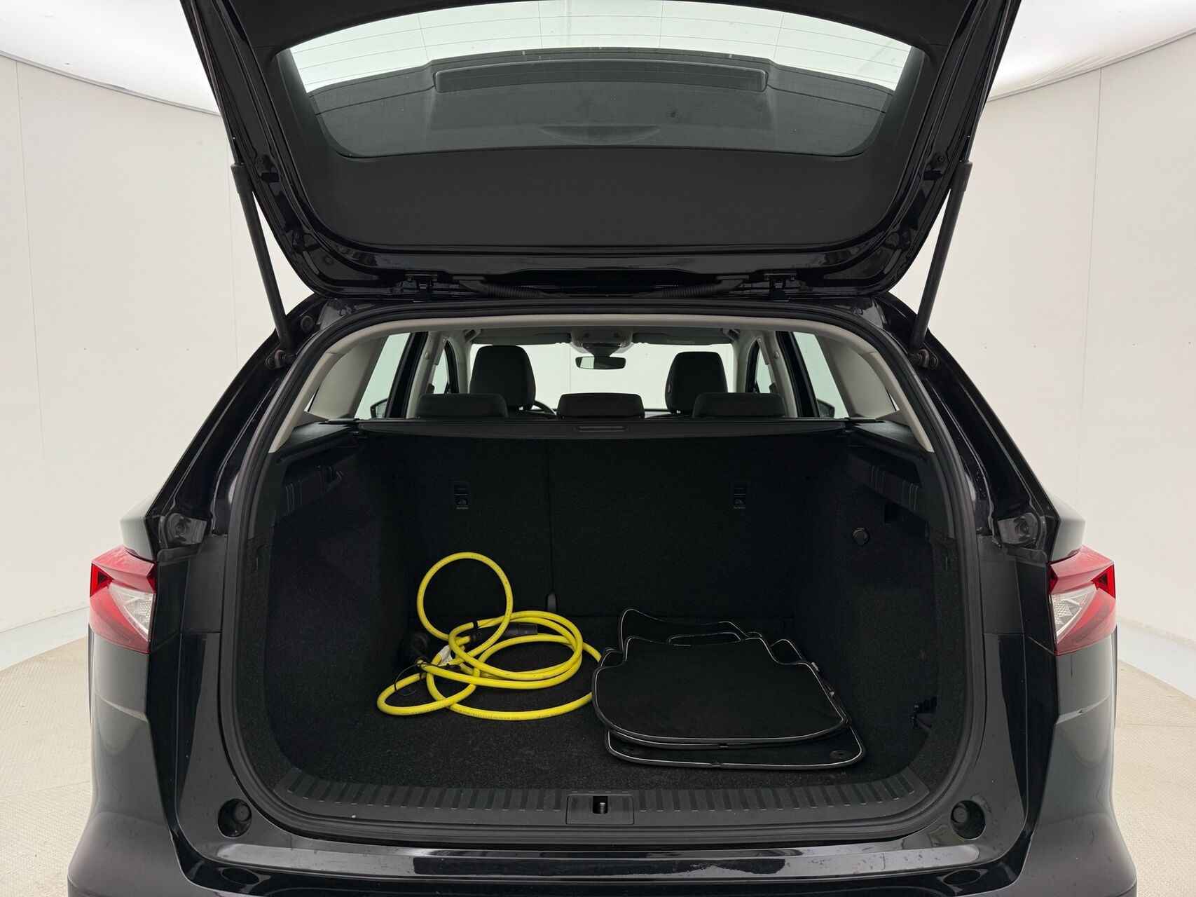 Sort Skoda Enyaq fra 2022