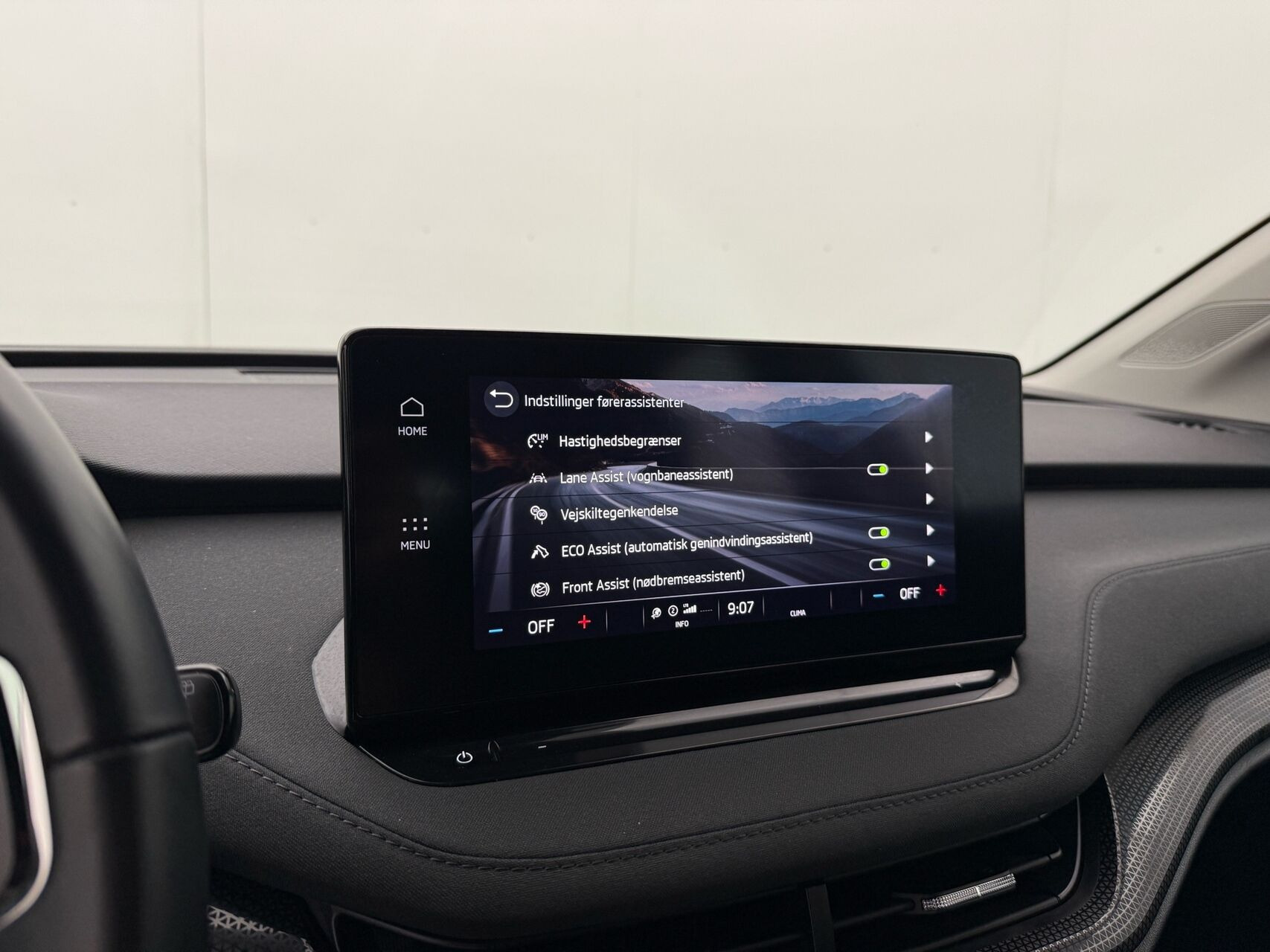 Sort Skoda Enyaq fra 2022