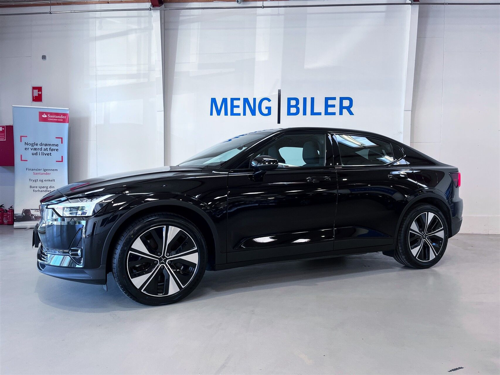 Sort Polestar 2 fra 2023