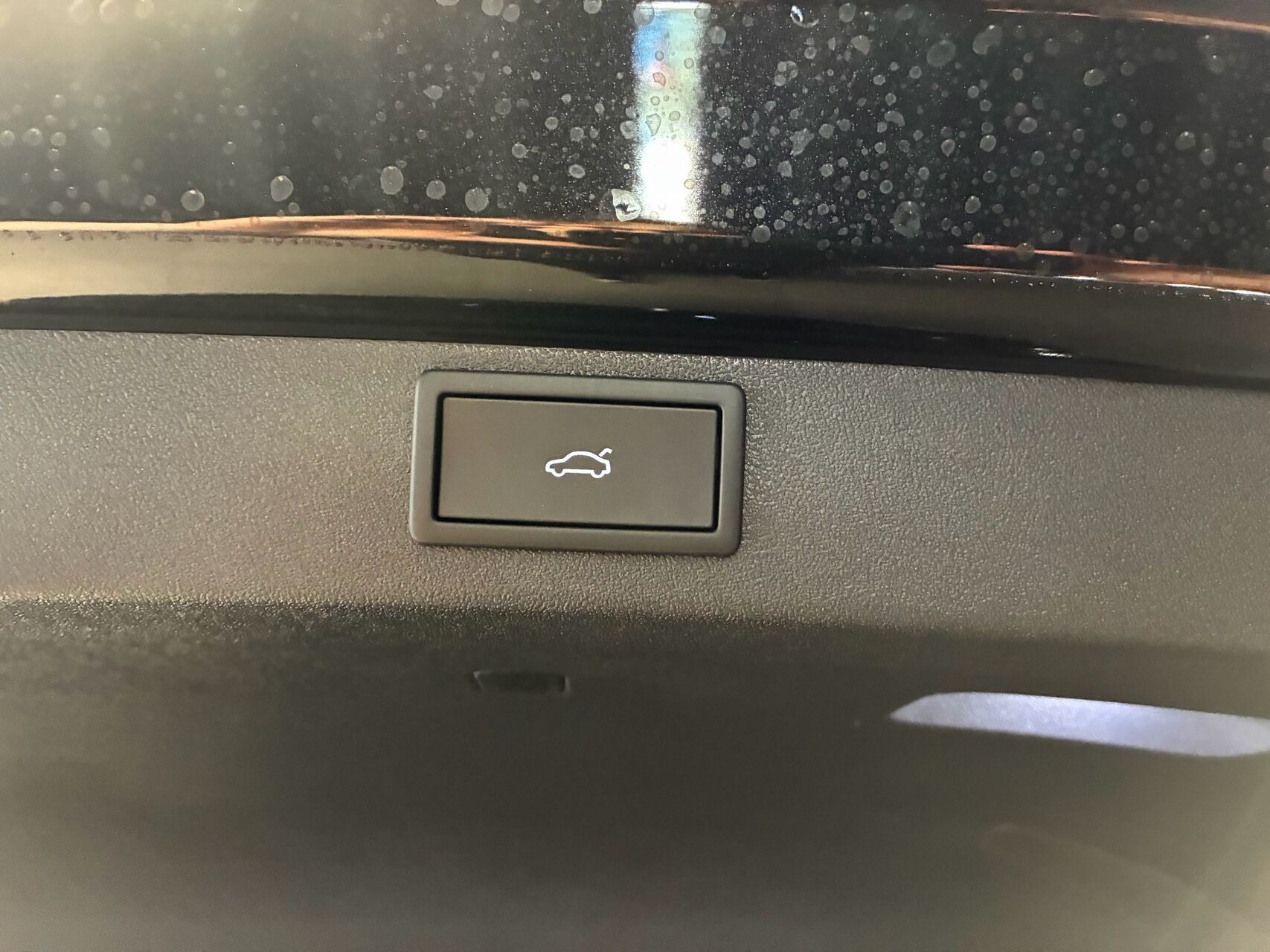 Sort Skoda Enyaq fra 2026
