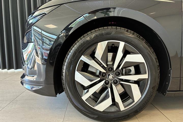 Sort Skoda Enyaq fra 2026