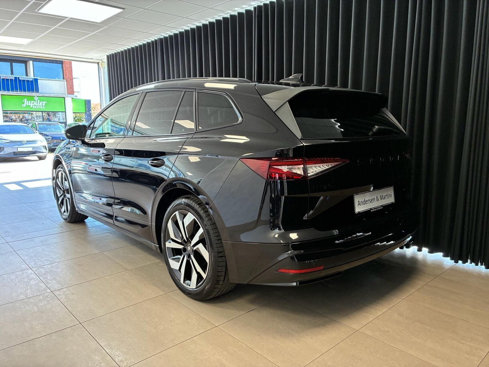 Sort Skoda Enyaq fra 2026