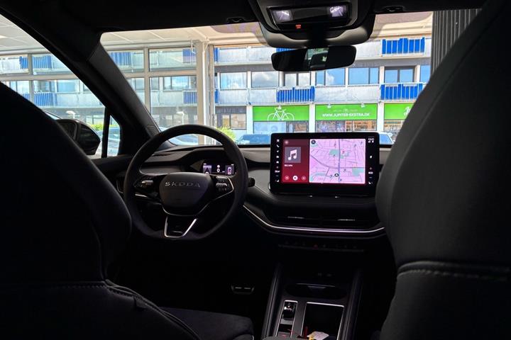 Sort Skoda Enyaq fra 2026