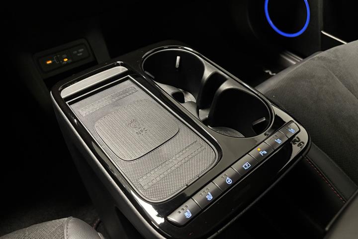 Grå Hyundai Ioniq 5 fra 2025