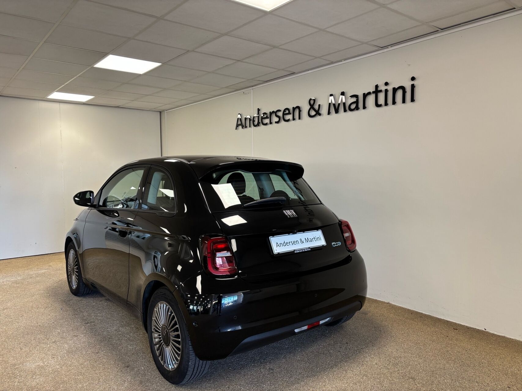Sort Fiat 500e fra 2023