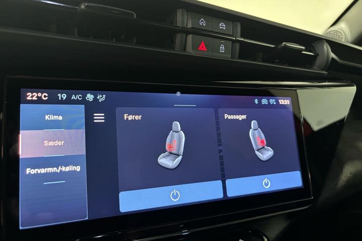 Rød Alfa Romeo Junior fra 2025
