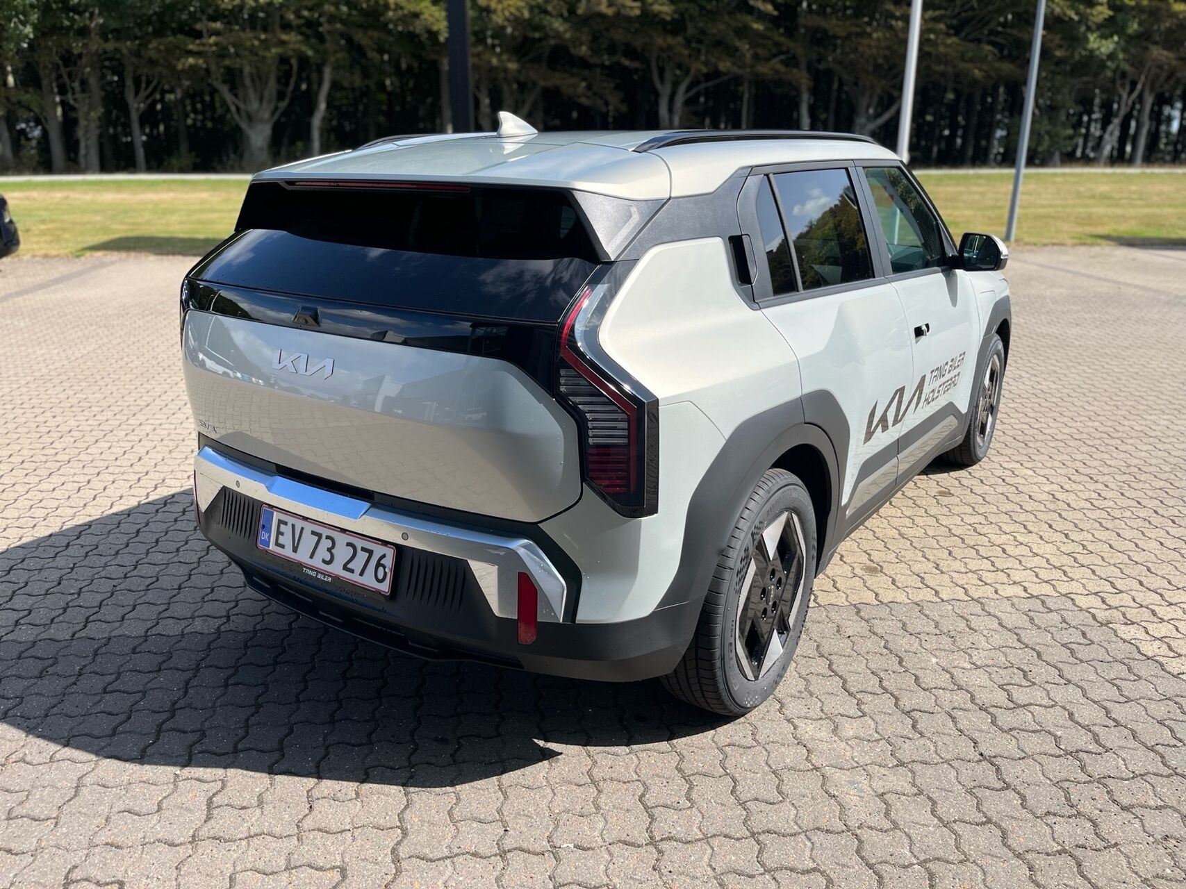 Grå Kia EV3 fra 2026