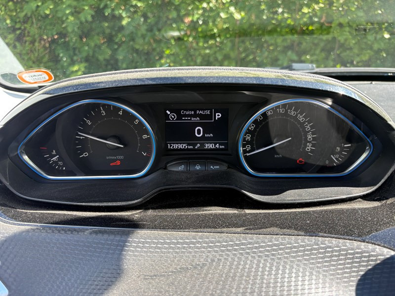 undefined Peugeot 2008 fra 2019