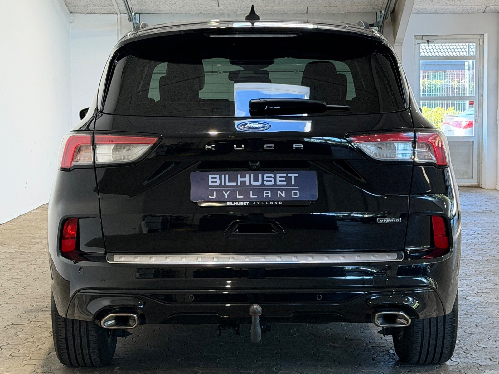 Sort Ford Kuga fra 2022