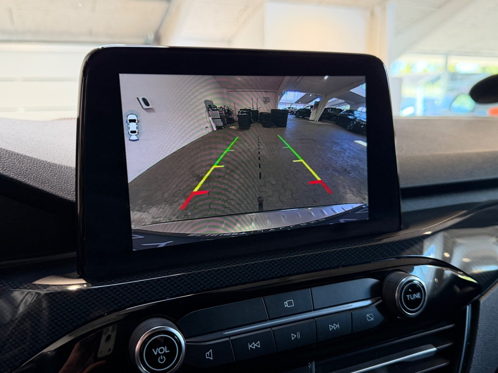 Sort Ford Kuga fra 2022