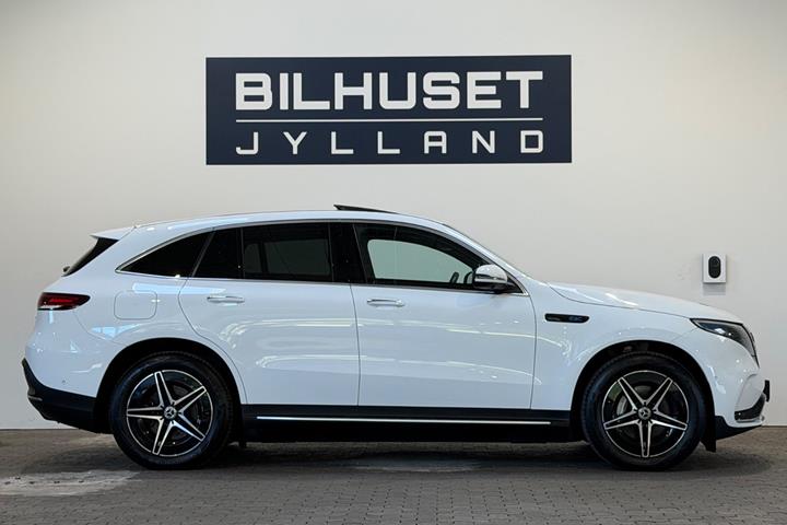Hvid Mercedes EQC400 fra 2023