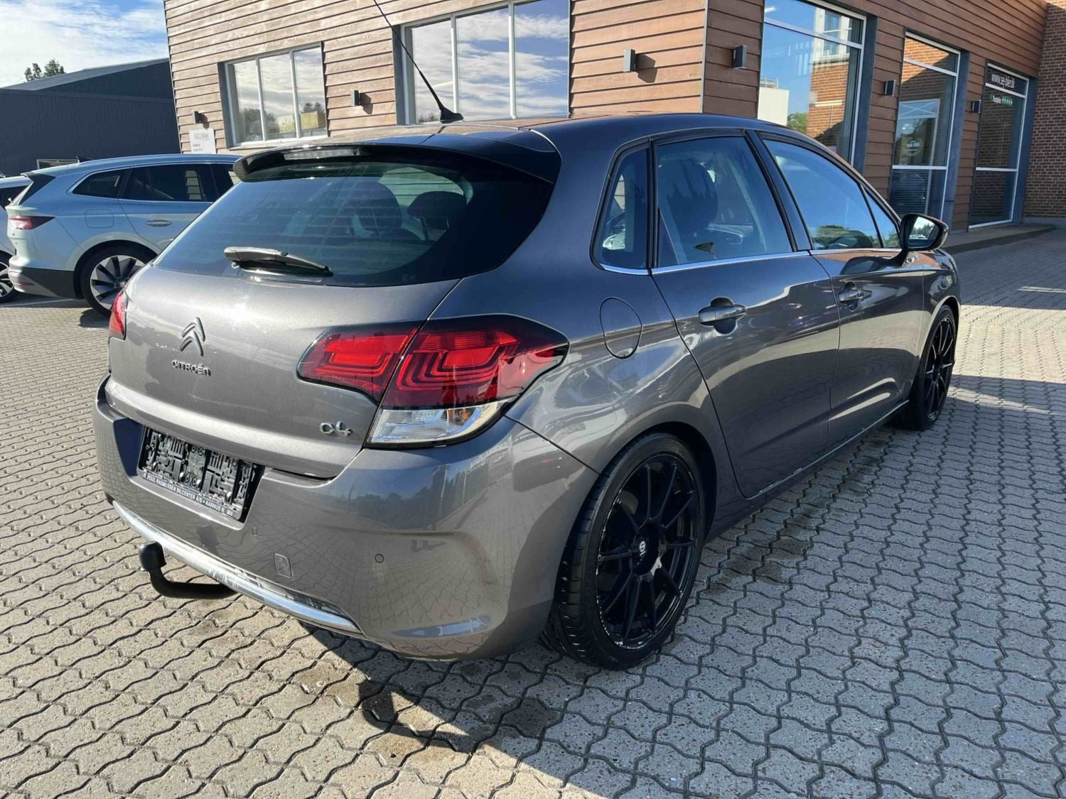 Grå Citroën C4 fra 2015