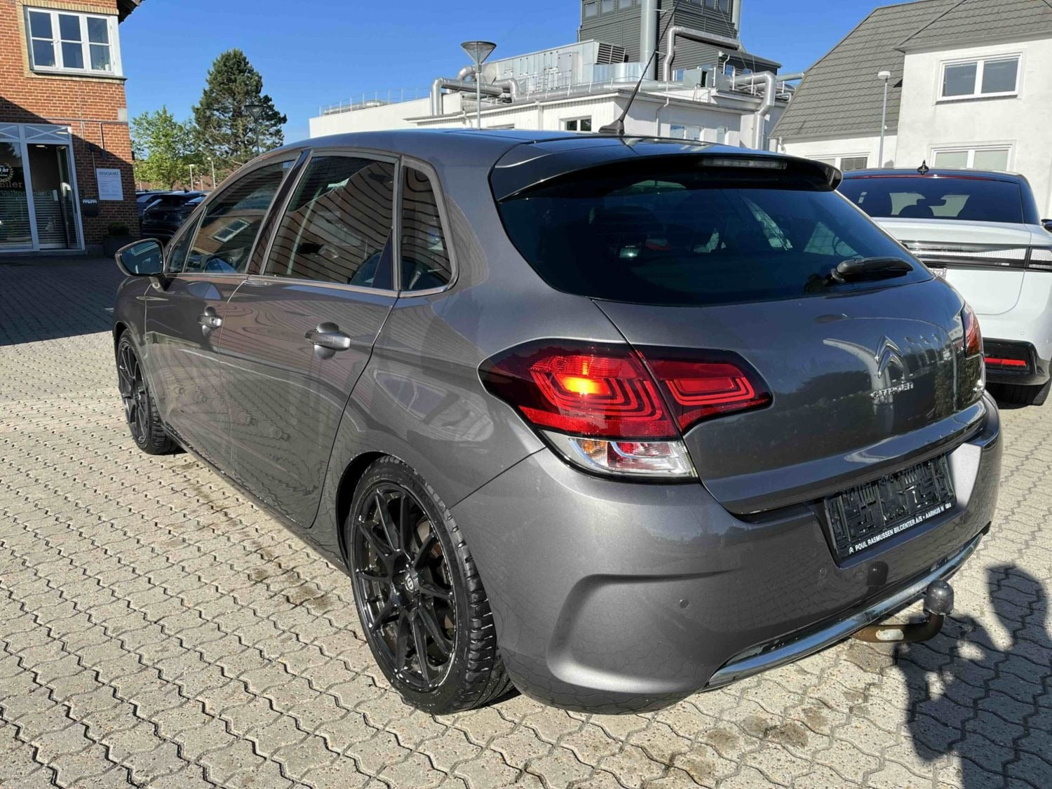 Grå Citroën C4 fra 2015