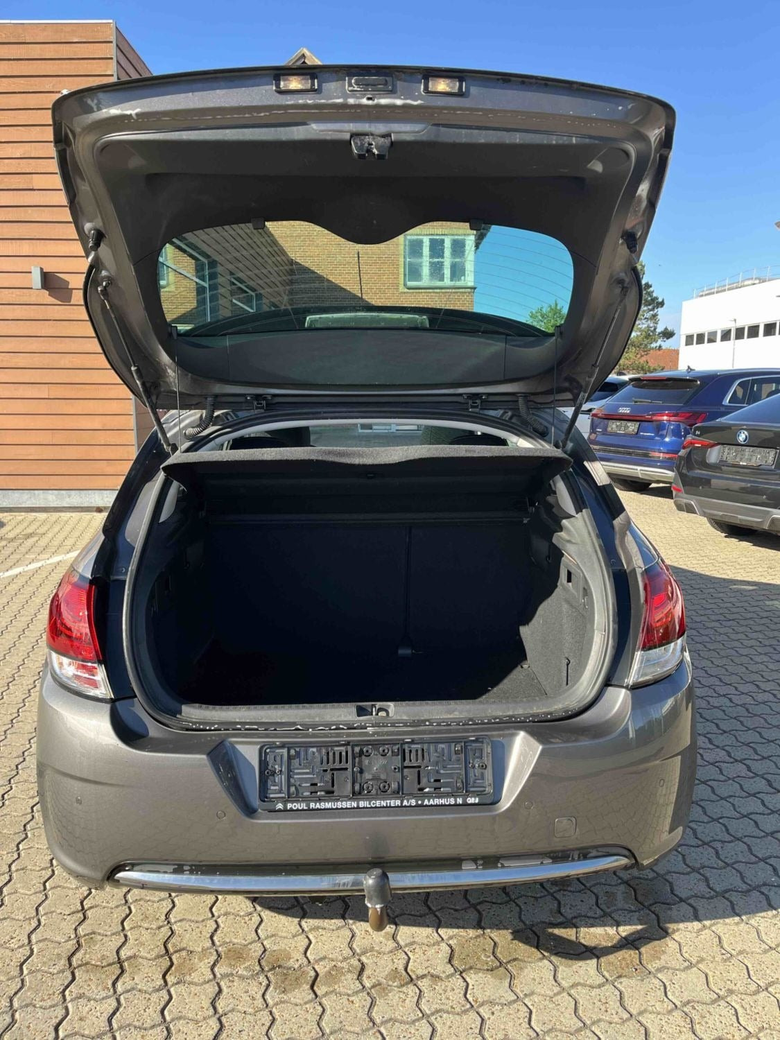 Grå Citroën C4 fra 2015
