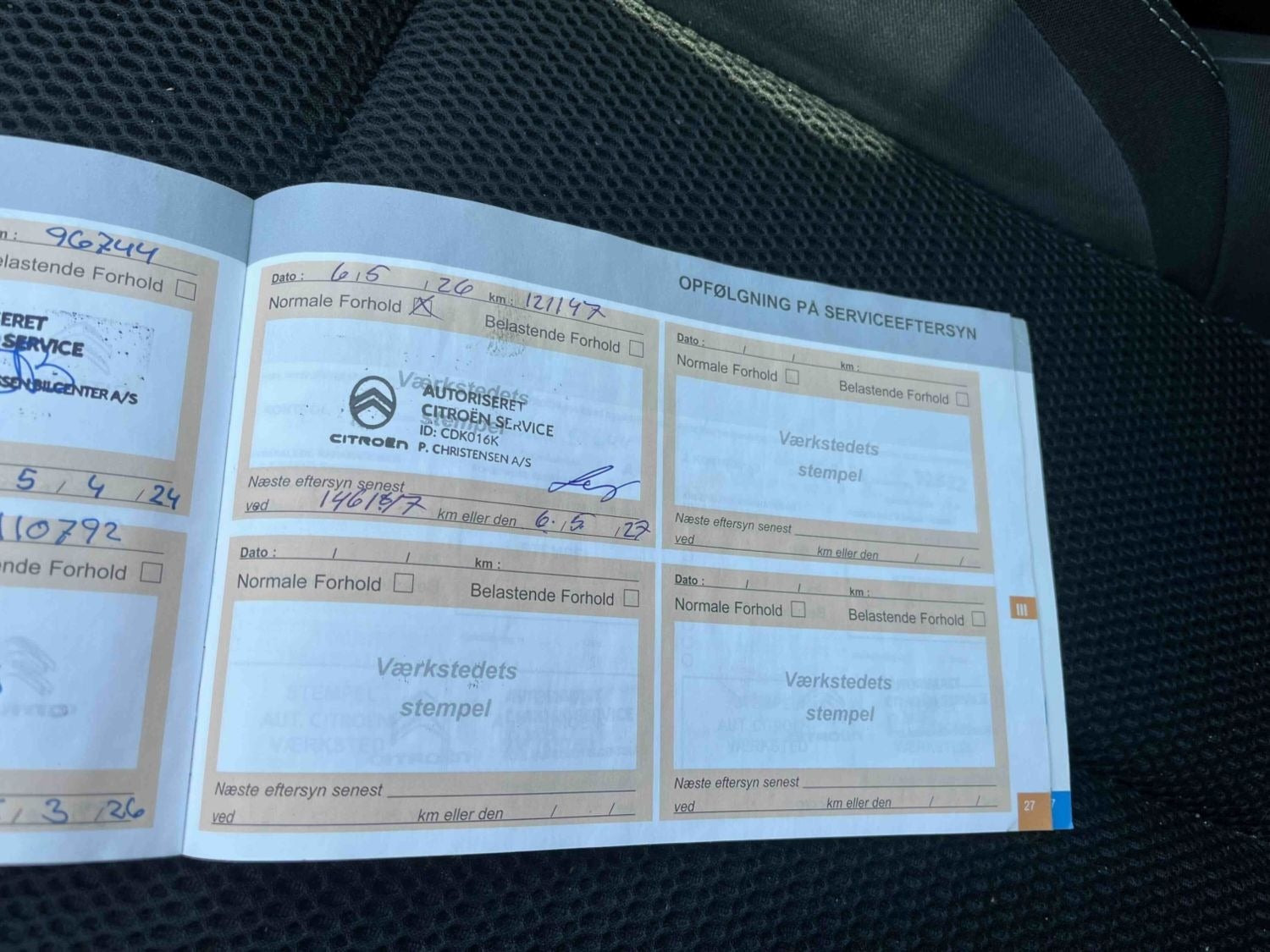 Grå Citroën C4 fra 2015