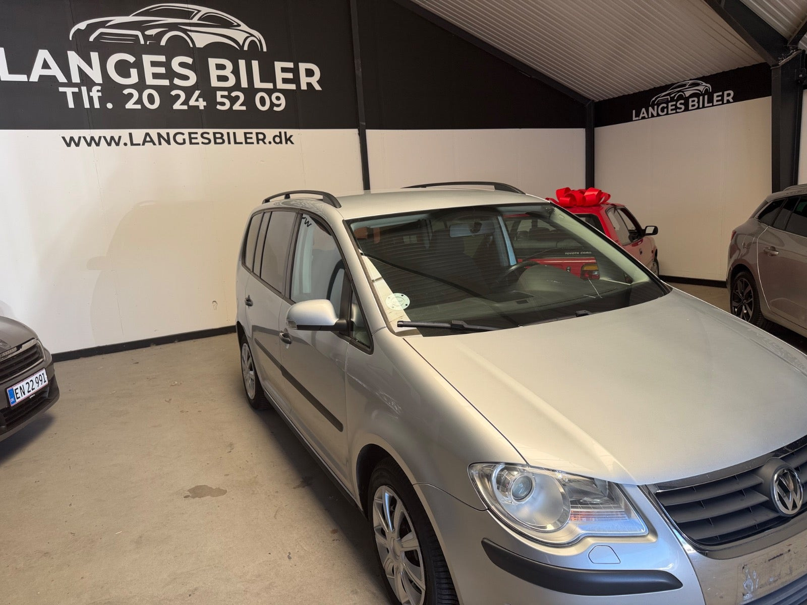 Sølv VW Touran fra 2007