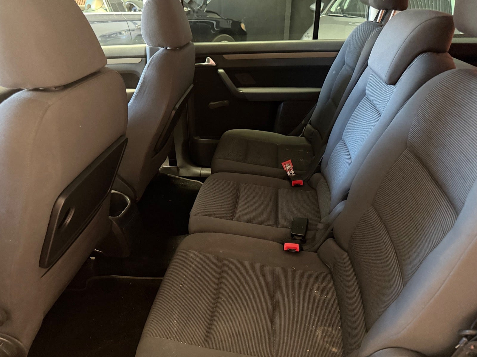Sølv VW Touran fra 2007