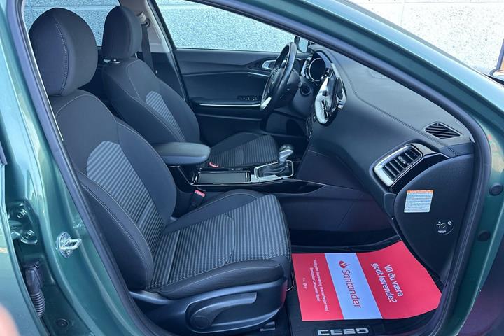 undefined Kia Ceed fra 2023