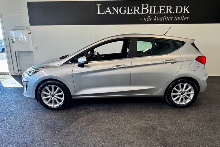 Sølv Ford Fiesta fra 2018